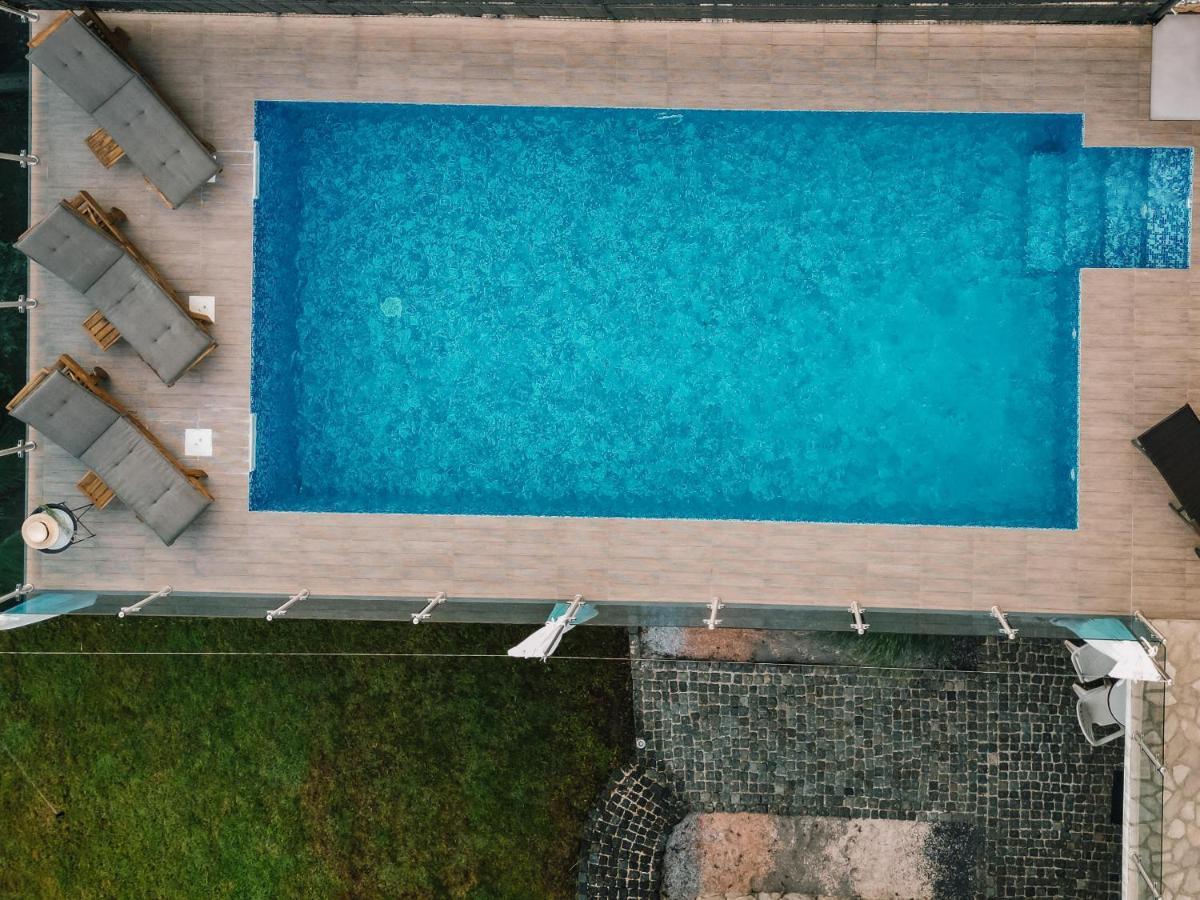 Ferienhaus Siroki Brijeg Bagian luar foto